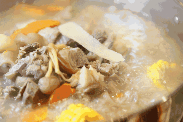 7dd98d1001e93901e7f1117176ec54e737d1968a.gif