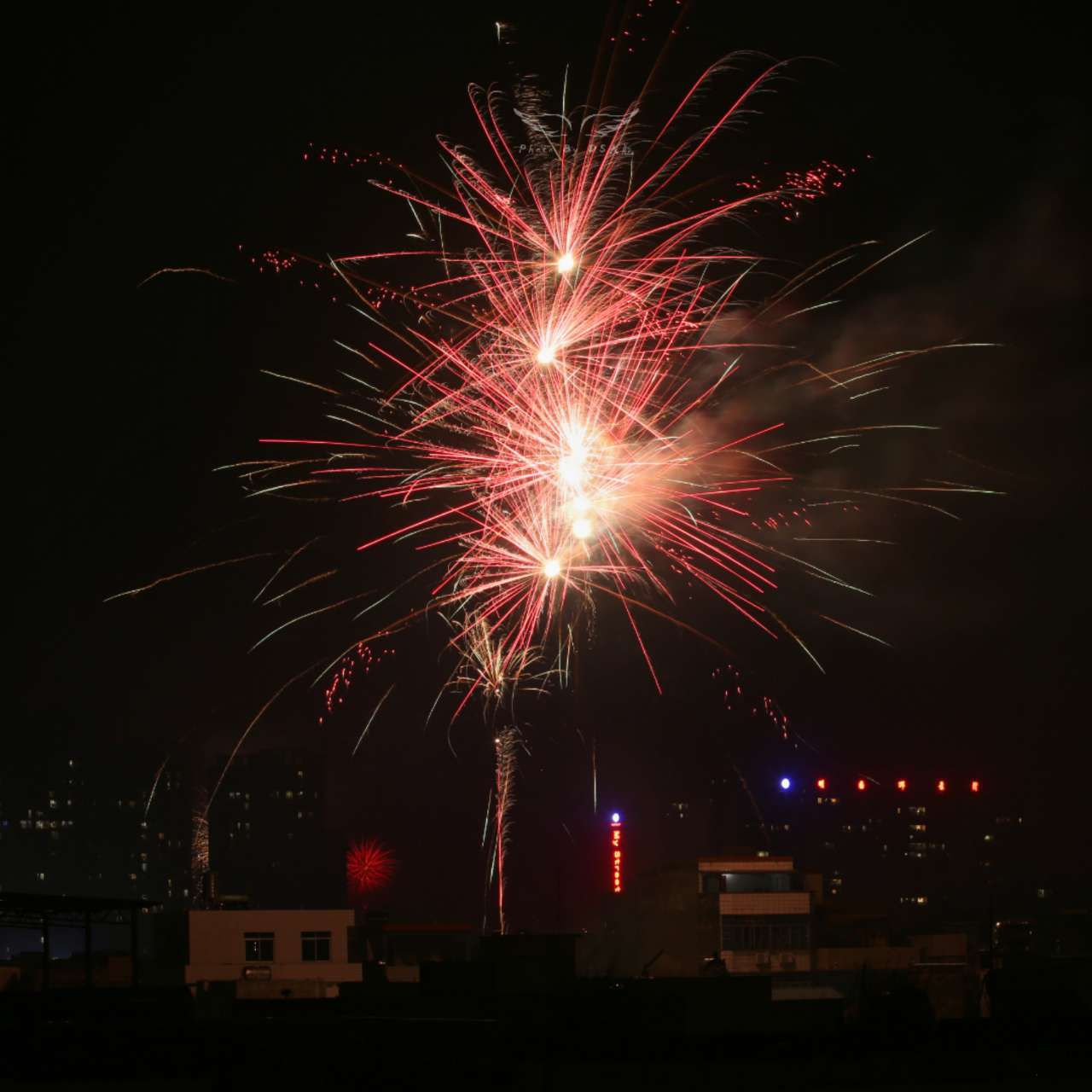 大年三十烟花图片图片