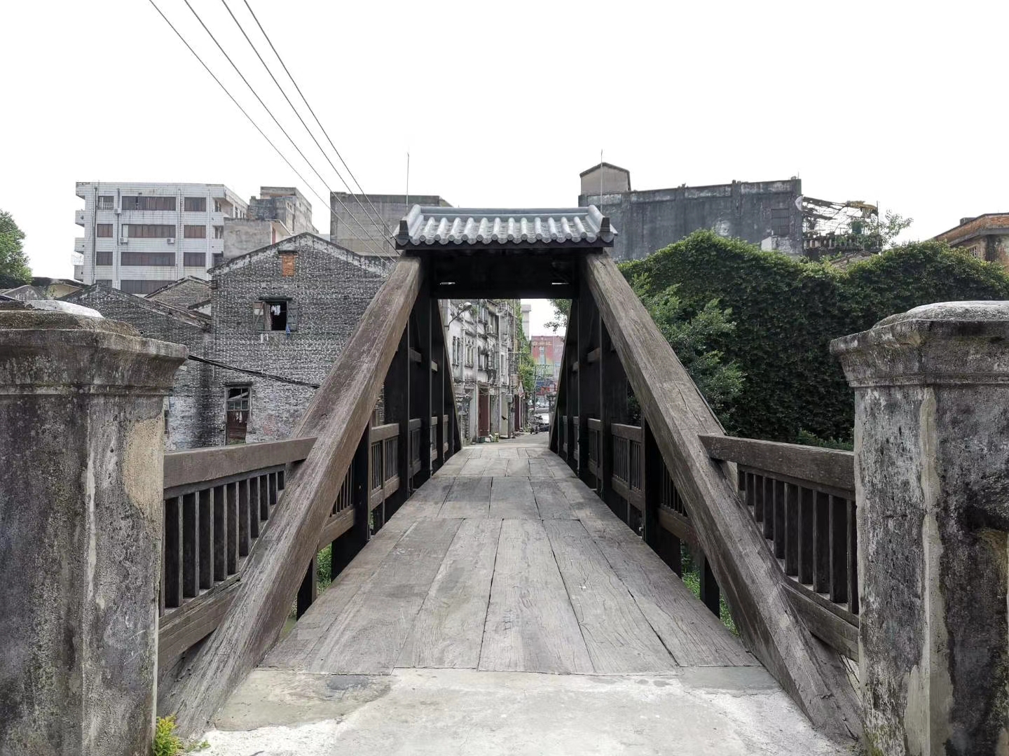 文旅大会将至记过广西合浦惠爱桥有感