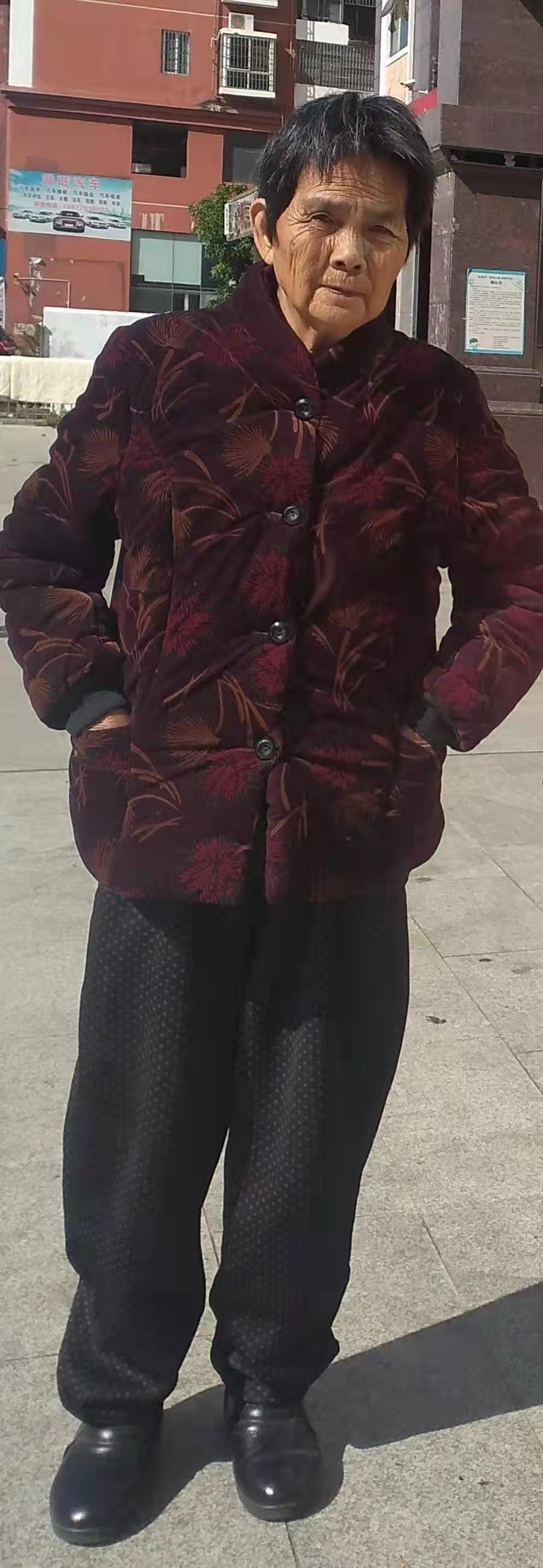 002.jpg