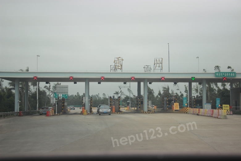 Ƭ 090.jpg