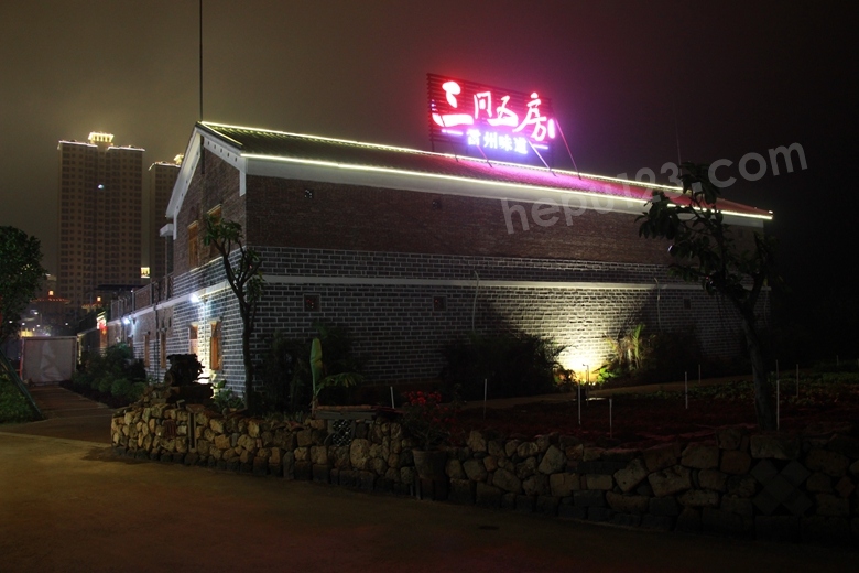 Ƭ 324.jpg