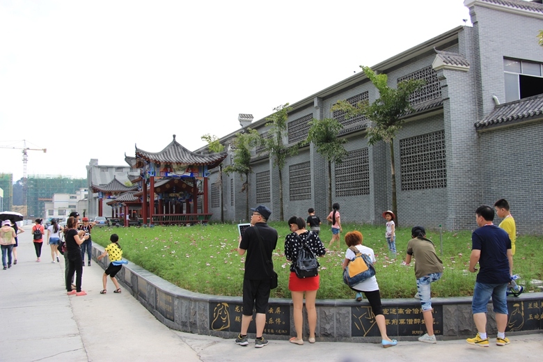 Ƭ 079.jpg
