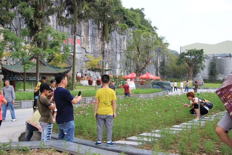 Ƭ 077.jpg