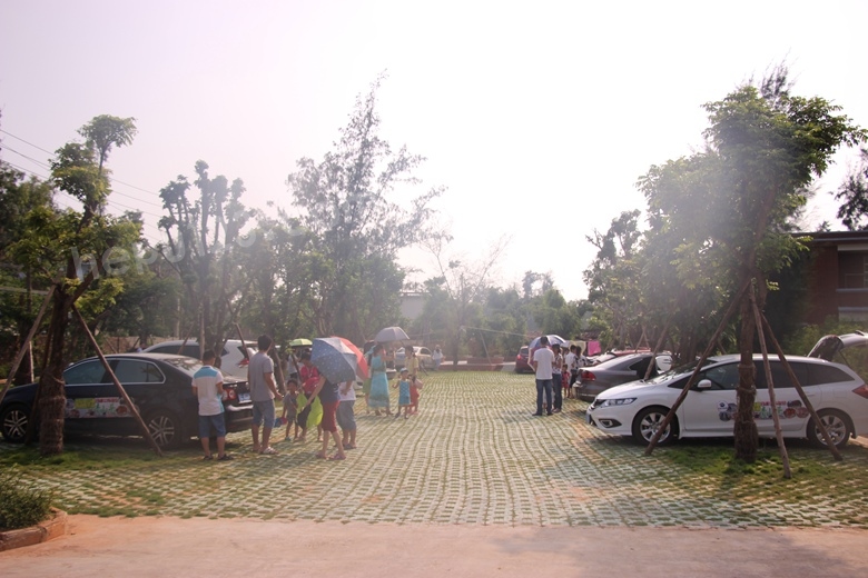 Ƭ 098.jpg