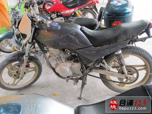 Ƭ 053.jpg